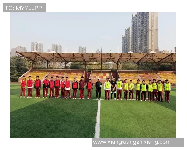 足球星秀炫酷球技尽展绿茵风采点燃激情舞动青春魅力